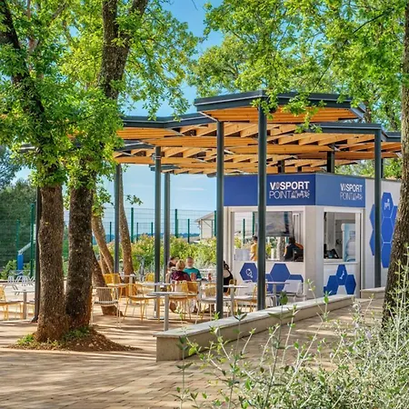 Punto Blu Valamar Village منتزه العطل