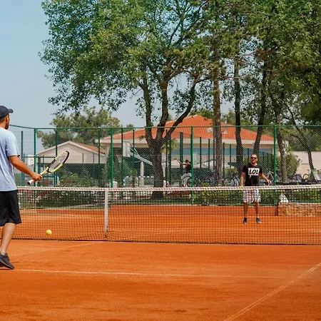 منتزه العطل Punto Blu Valamar Village Tar-Vabriga