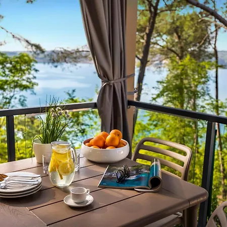 منتزه العطل Punto Blu Valamar Village Tar-Vabriga
