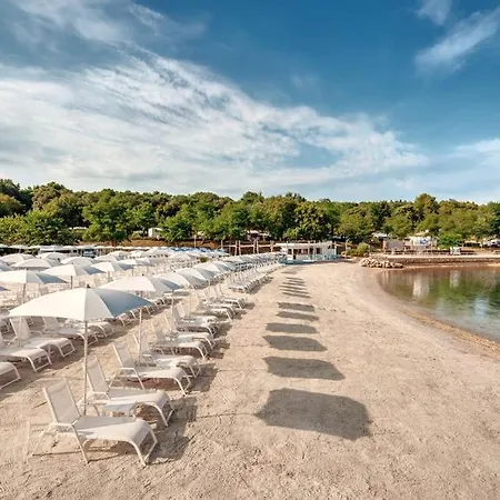 Aldeamento Turístico Punto Blu Valamar Village 4*