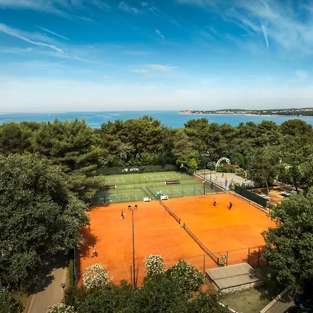 Aldeamento Turístico Punto Blu Valamar Village 4*